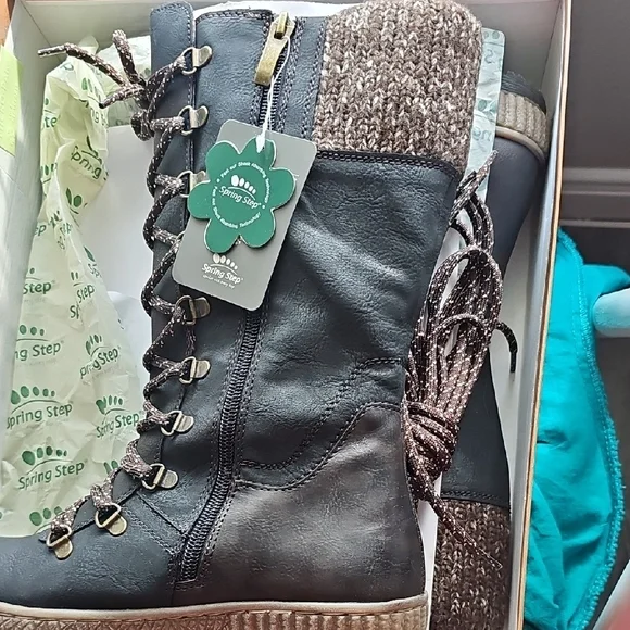 Spring Step Black and Brown Winter Boots - Picture 7 of 10